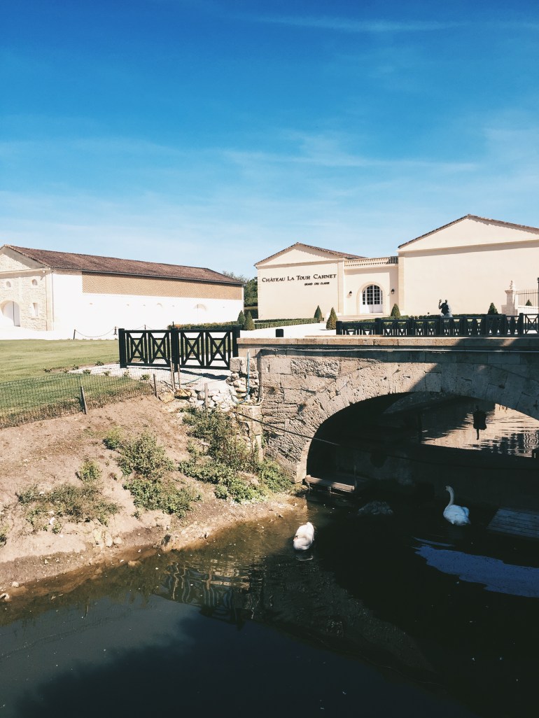 Chateau La Tour Carnet