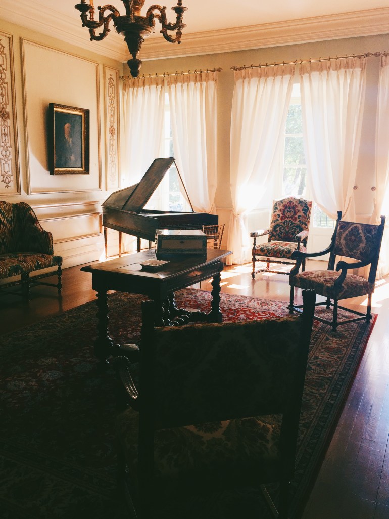 Chateau La Tour Carnet inside