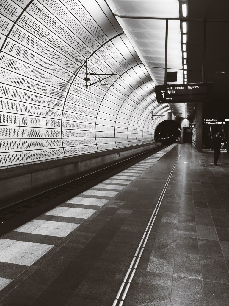 Triangeln Station platform