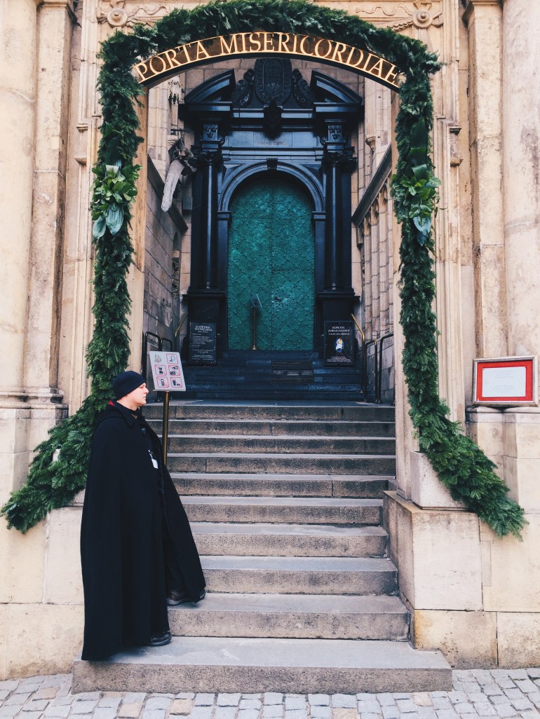 Wawel - ENTRANCE TO CRYPTS