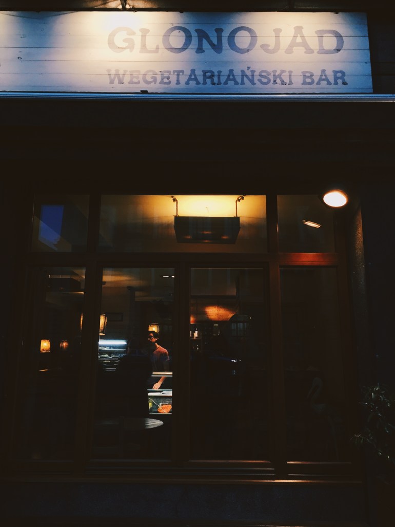 Walking to dinner - Glonojad