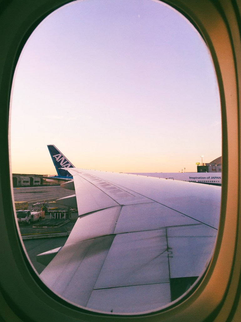 LAXVIBES - just before takeoff