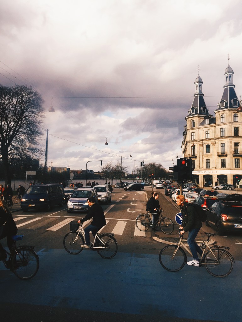 On the bus - the lakes
