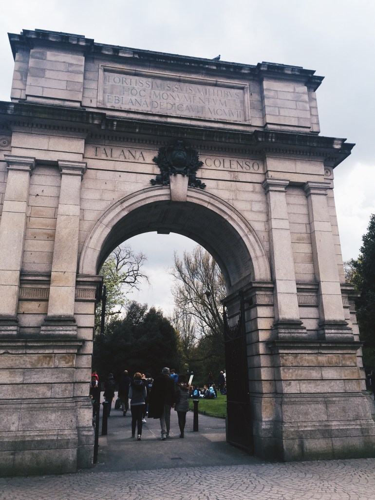 Touristing - St. Stephen's Green