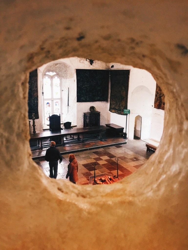 Bunratty - peep hole