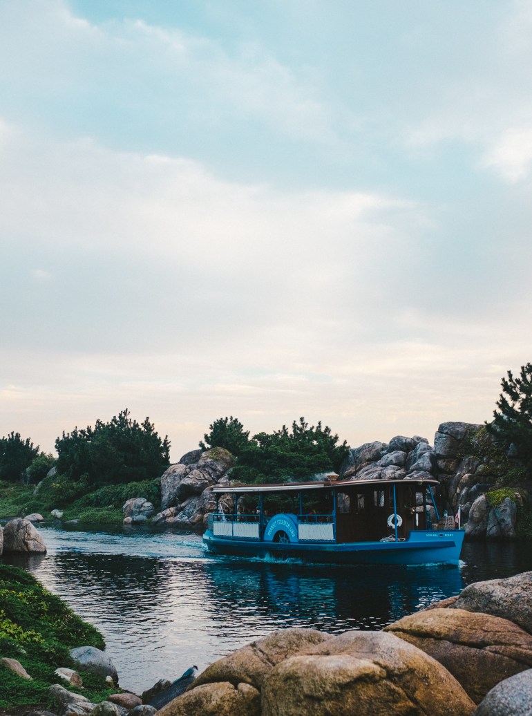 DisneySea water