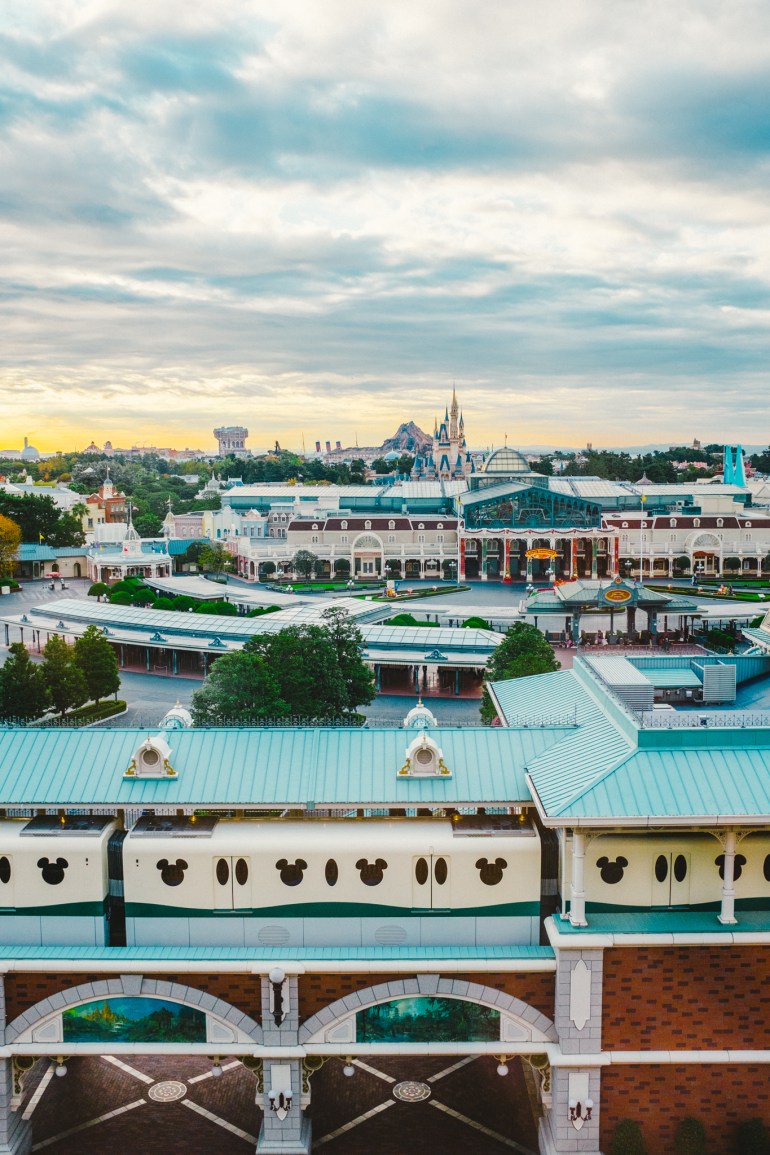 Tokyo Disneyland Hotel