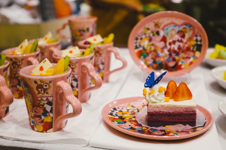 Queen of Hearts Banquet Hall desserts