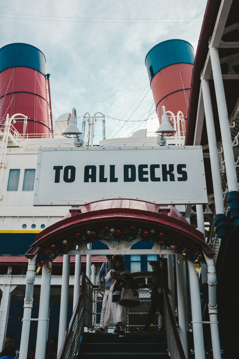 DisneySea USS Columbia