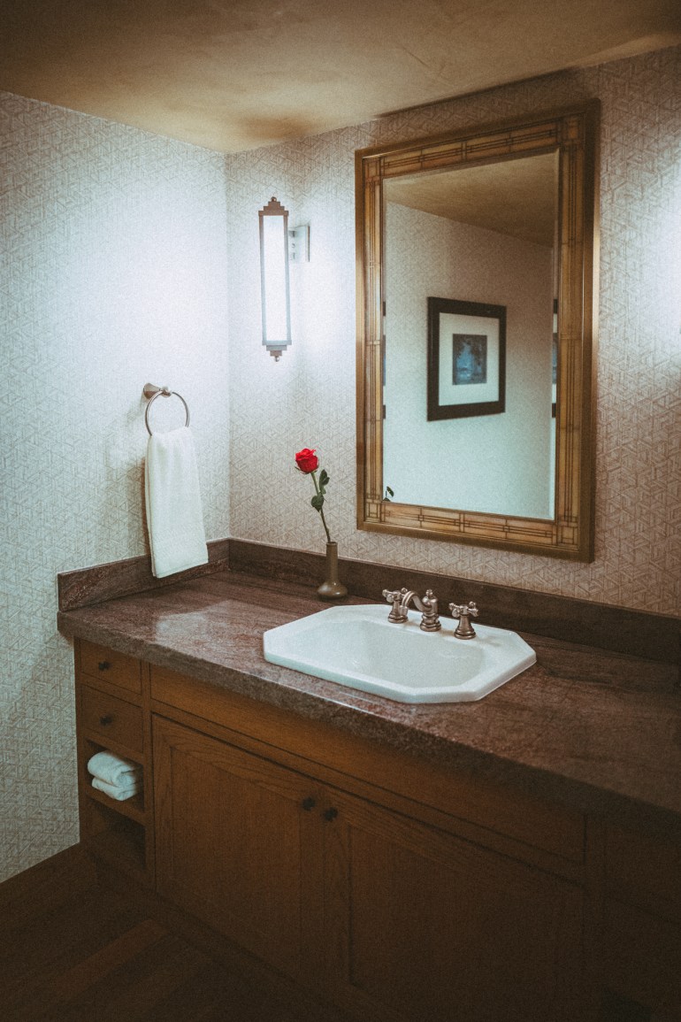 El Capitan Suite bathroom